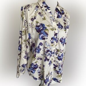 Chico’s blue floral size3/XL